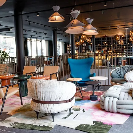 Hotel One